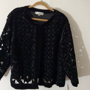 Tahari. Arthur S. Levine.